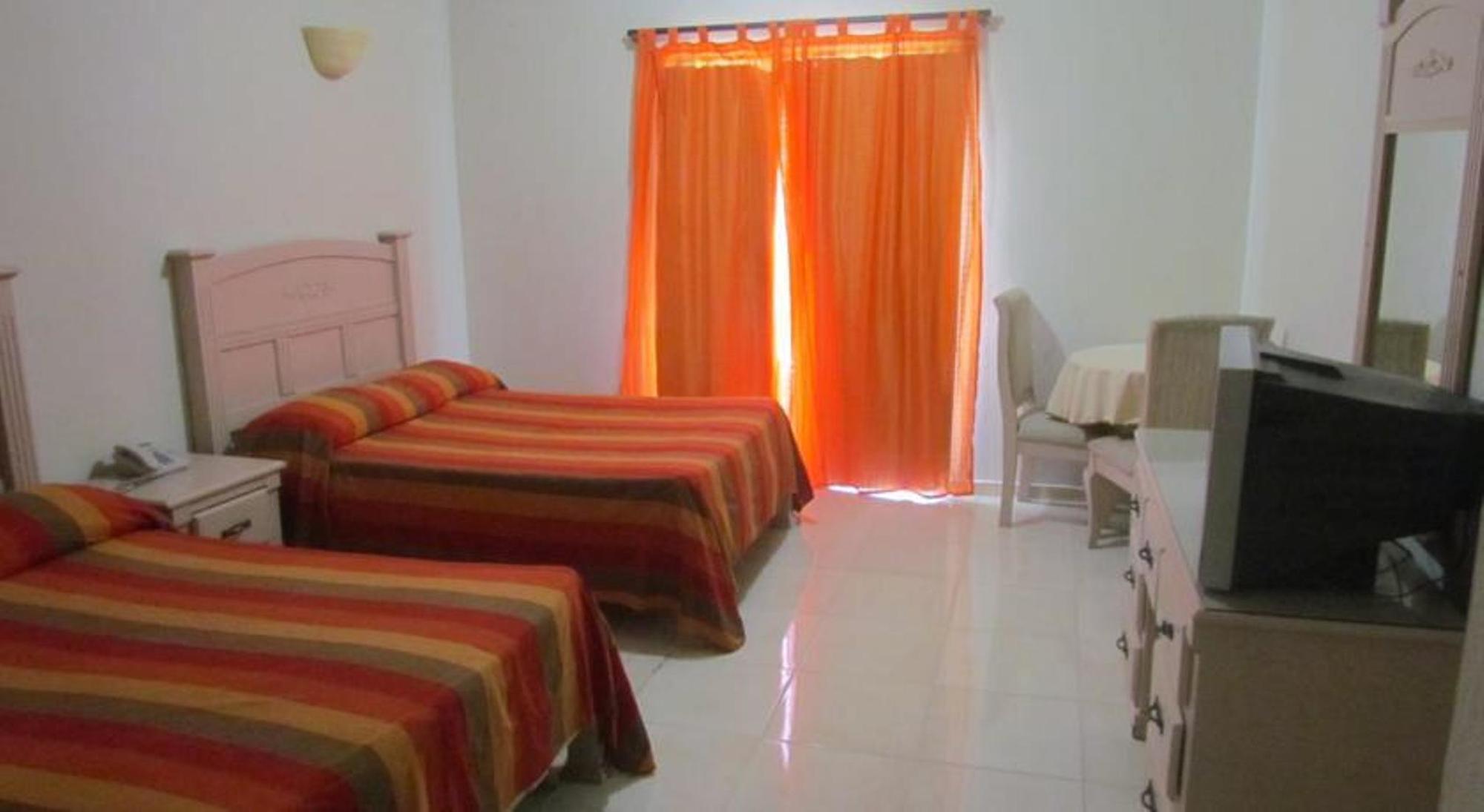 Hotel Dominicana Plus Bávaro Buitenkant foto